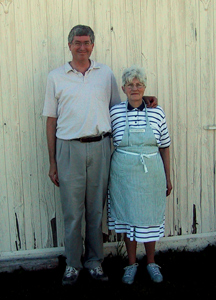 Rich and Aunt Ronnie by the barn